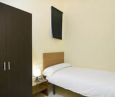Rent4Days Sagrada Familia Apartments * Barcelona