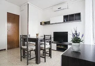 Rent4Days Sagrada Familia Apartments *