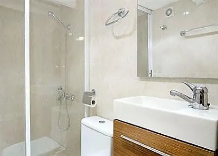 Rent4Days Sagrada Familia Apartments Barcelona