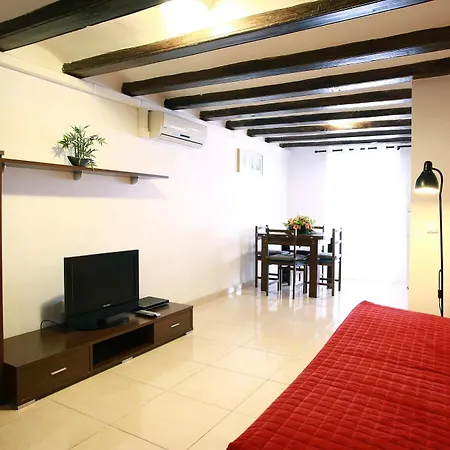 Rent4Days Sagrada Familia Apartments