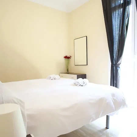 Rent4Days Sagrada Familia Apartments *